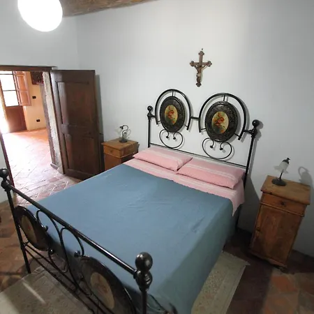 Holiday home Il Della Ginestra